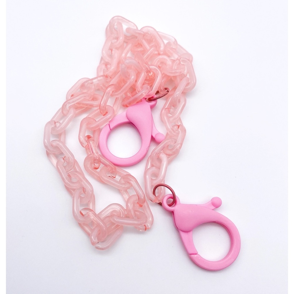 ⭐️SOLD⭐️ Luxe Acrylic Mask Chain - Pink
